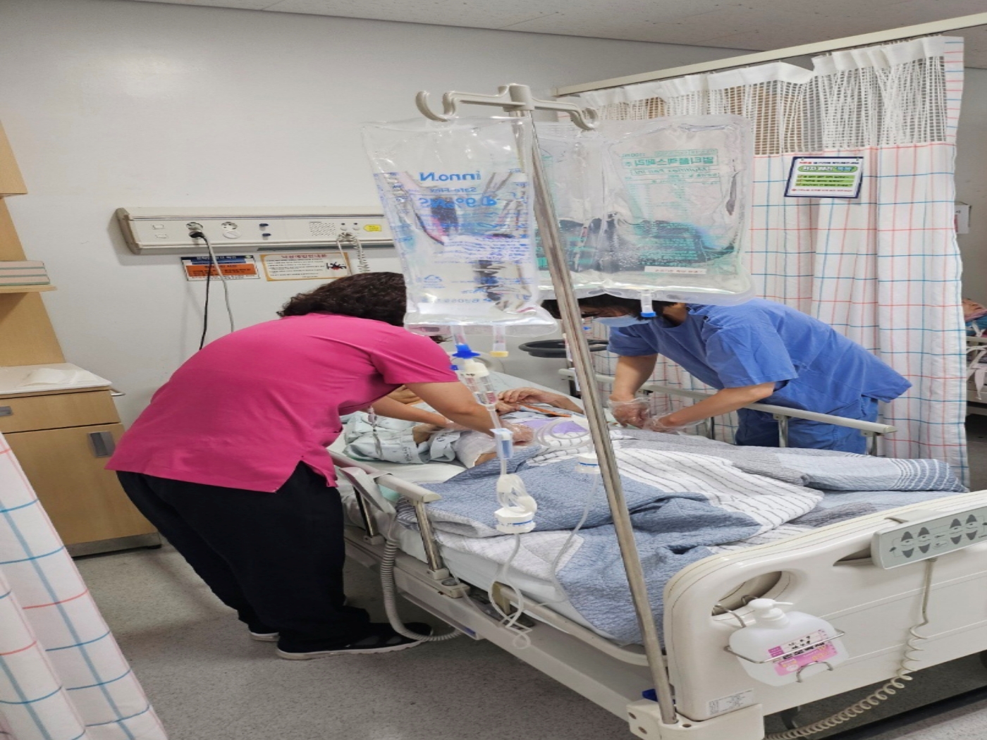수원간호간병통합 간호사진